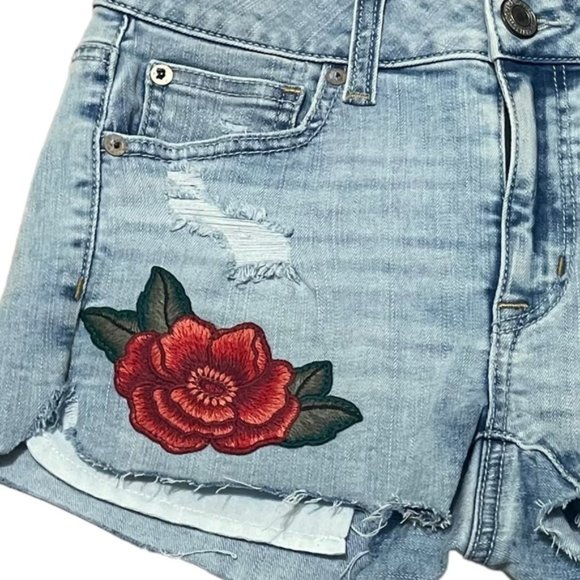 American Eagle Super Stretch Rose Embroidered Hi-Rise Shortie - Picture 4 of 10